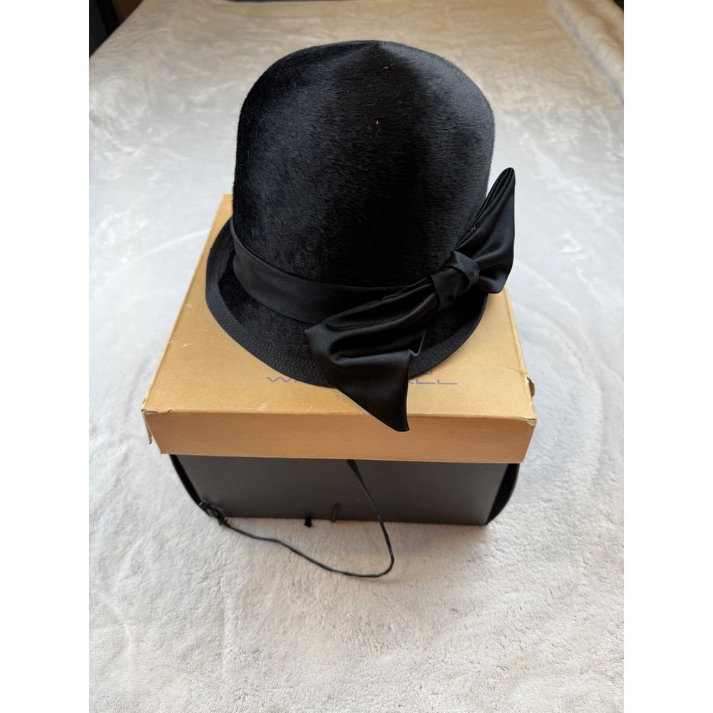 Brigitte Ann Marie Black Fur Felt Bow Detail Made in Italy Womens Hat